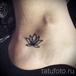 татуировка лотос на крака 3