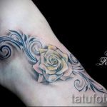 Татуировка на роза на крака 6