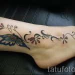 tatouage sur le pied féminin - par exemple Photo du tatouage fini sur 1
