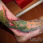 татуировка на краката змия 5