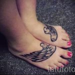 татуировка крила на крака 2