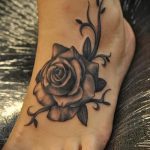 татуировка на женско стъпало - снимков пример за завършена татуировка от 23.05.2016 г. 11