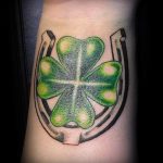 Patkó tetoválás fotó - tetoválás a szerencséhez vagyon boldogság 6232 tatufoto.ru