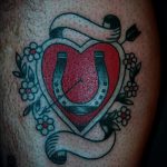 Patkó tetoválás fotó - tetoválás a jó szerencse érdekében a játékokban 1243 tatufoto.ru