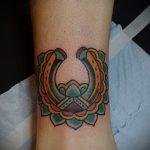 Patkó tetoválás fotó - tetoválás a szerencse a sportban 2260 tatufoto.ru