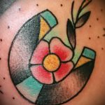 Patkó tetoválás fotó - tetoválás a jó szerencséhez képek 2276 tatufoto.ru