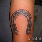 Patkó tetoválás fotó - tetoválás szerencse boldogság vagyon fotó 3322 tatufoto.ru