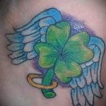 Négylevelű lóhere tetoválás