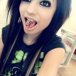 fotó fotó nyelvtetoválásról 2018.12.15. №017 - nyelvtetováló fotó -