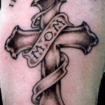 мама татуировка # 273 е готина версия на модела, която може успешно да се използва за промяна и прилагане като татуировка на майка за мъже