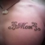 татуировка на мама # 877 е готина версия на модела, която може да се използва добре за трансформиране и прилагане като татуировка на майка на пръст