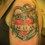 мама татуировка # 937 е готина версия на модела, която може да се използва добре за промяна и прилагане като татуировка мама и дъщеря