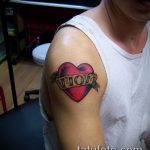 мама татуировка # 839 - готина версия на картината, която може да се използва добре за преразглеждане и прилагане като татуировка на шеф на мама