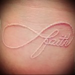 татуировка на китката