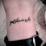 снимки на татуировка на китката