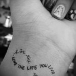 татуировка надписи за любовта 2