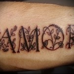 татуировка надписи за любовта 5