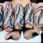 татуировка на пръсти 2