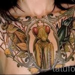 Rovar Tetoválás Lány Mellkasán