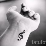 bilješke o tetovaži na zglobu - fotografija gotove tetovaže s 02082016 3117 tatufoto.ru
