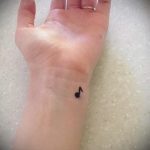 bilješke o tetovaži na zglobu - fotografija gotove tetovaže s 02082016 21135 tatufoto.ru