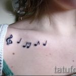 bilješke o tetovaži na ključnoj kosti - fotografija gotove tetovaže s 02082016 1150 tatufoto.ru