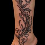 bilješke o tetovažama na nozi - fotografija gotove tetovaže s 02082016 5156 tatufoto.ru