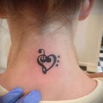 bilješke o tetovaži na vratu - fotografija gotove tetovaže s 02082016 9180 tatufoto.ru