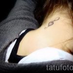 bilješke o tetovaži na vratu - fotografija gotove tetovaže s 02082016 22193 tatufoto.ru