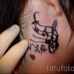 bilješke tetovaža iza uha - fotografija gotove tetovaže na 02082016 4013 tatufoto.ru