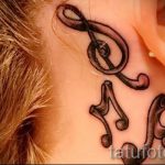 stellt fest, Hinter dem Ohr - das Foto des fertigen Tätowierung auf 02082016 3022 tatufoto.ru