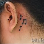 bilješke o tetovaži iza uha - fotografija gotove tetovaže s 02082016 6094 tatufoto.ru