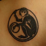 Majom tetoválás - körben - a hátán kivitelezve