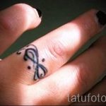 tetoválás-esküvői gyűrűk-fotó-opciók-tetoválások-jegygyűrűk helyett-56.jpg