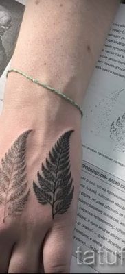 Hűvös páfránytetoválás a fotón - egy cikk a tetoválás jelentéséről 32