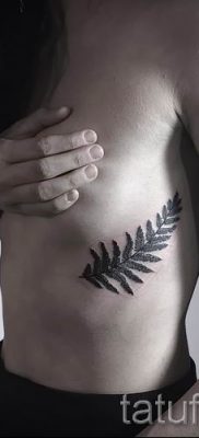 Hűvös páfránytetoválás a fotón - egy cikk a tetoválás jelentéséről 24