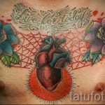 pókháló tetoválás a mellkason 2