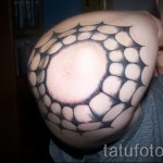 pókháló tetoválás a könyökön - klasszikus srácnak