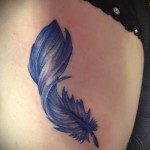 kavargó kék toll - tetováló toll fotó