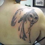 bagoly toll és fej tetoválás