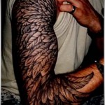 toll ujjú tetoválás