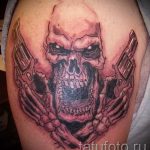 koponya fegyvertetoválással - fotó a kész tetoválásról 01092016 4212 tatufoto.ru