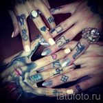 tetováló pisztoly az ujján - fotó a kész tetoválásról 01092016 3122 tatufoto.ru
