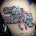 gun tatouage sur la jambe de la jeune fille - une photo du tatouage fini 01092016 1003 tatufoto.ru