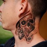 koponyatetováló pisztoly - fotó a kész tetoválásról 01092016 1031 tatufoto.ru