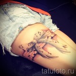 Fotó tetovált harisnyakötővel 6