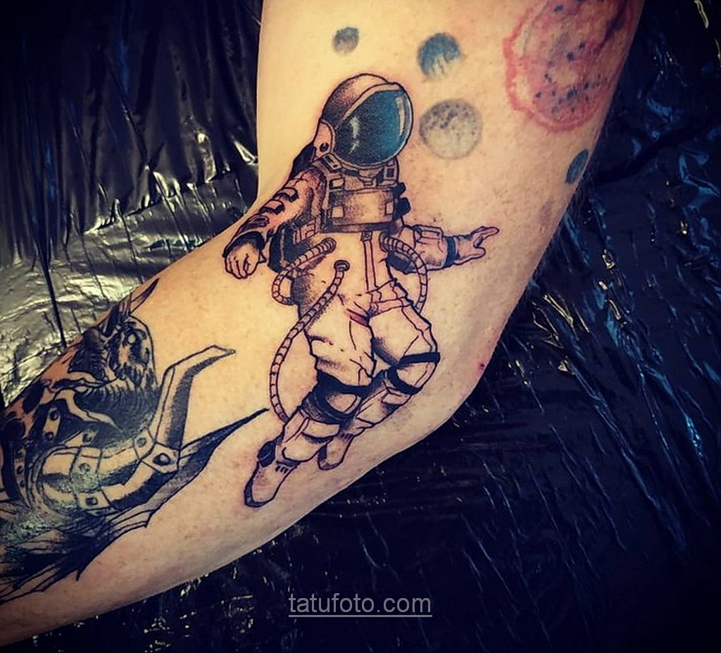 Astronomia tatuażu i kosmos 11.01.2021 №0214 -tatuaż astronomiczny i kosmiczny-