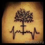 pulzáló tetoválás a nyakon - példa a kész tetoválásra 1