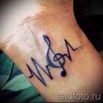 legyen pulzus a kézfotón - példa egy kész tetoválásra 8