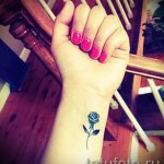 rózsás tetoválás a csuklón - fotó opció 15122015 -ből 2. sz